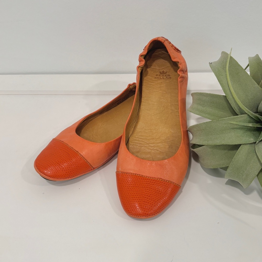 Beautiful Peter Millar Women’s Orange Leather Rounded Cap Toe Ballet Flats
